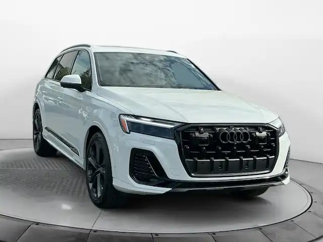 2026 Audi Q7 55 Premium Plus quattro Tiptronic's photo