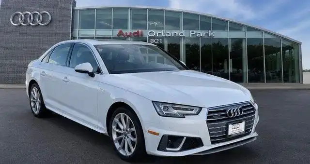 2019 Audi A4 2.0T quattro S tronic Premium Plus's photo