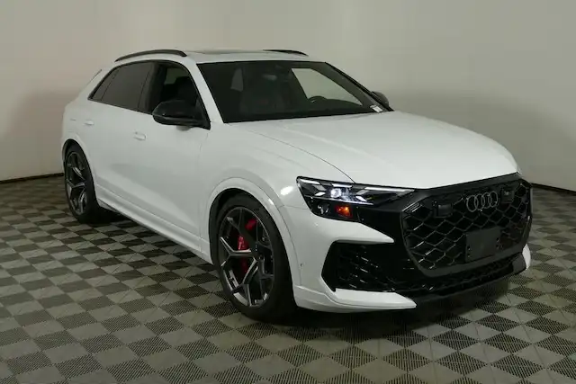 2026 Audi RS Q8 Base's photo
