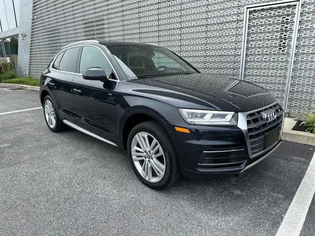 2018 Audi Q5 2.0T quattro S tronic Premium Plus's photo