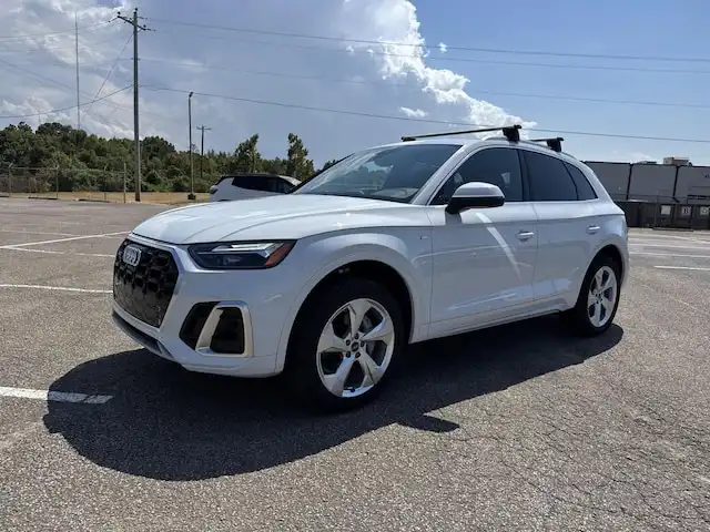 2024 Audi Q5 45 Premium Plus's photo