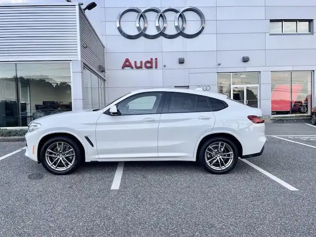 2019 BMW X4 xDrive30i's photo