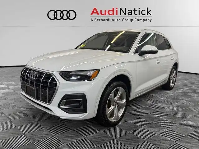 2021 Audi Q5 45 Premium Plus's photo