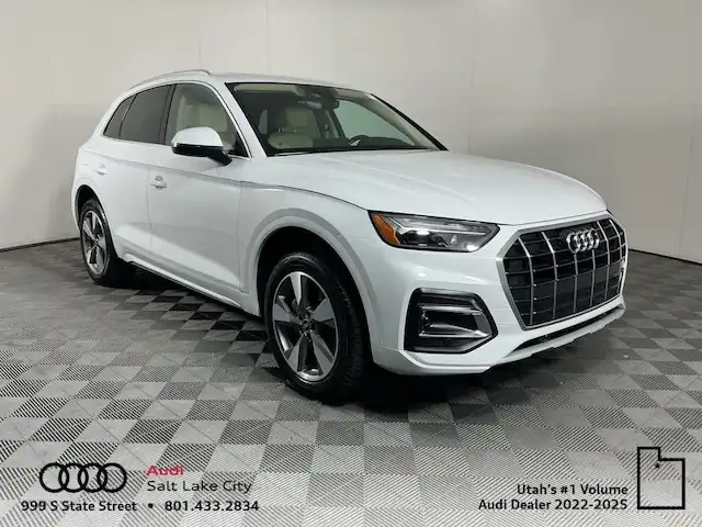 2023 Audi Q5 40 Premium's photo