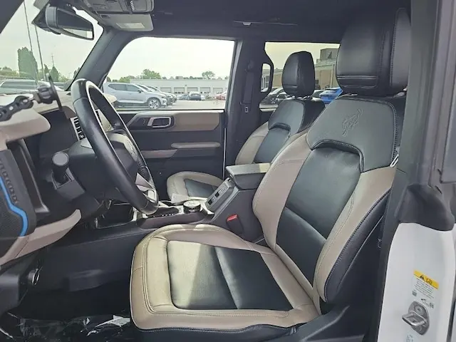 2023 Ford Bronco Wildtrak 4x4 photo 3