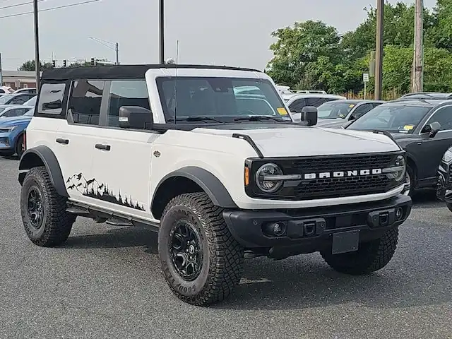 2023 Ford Bronco Wildtrak 4x4's photo