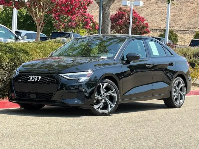 2023 Audi A3 40 TFSI Premium quattro S tronic photo 1