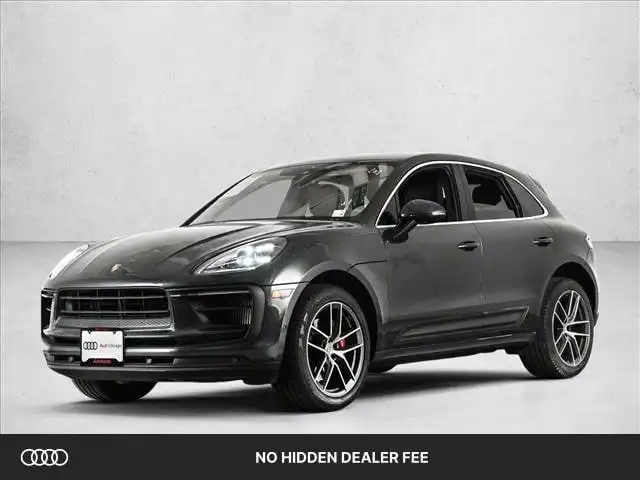 2022 Porsche Macan S's photo