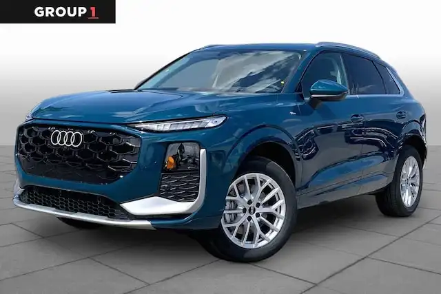2026 Audi Q3 S line quattro's photo