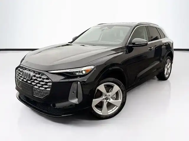 2026 Audi Q5 Premium Plus quattro's photo
