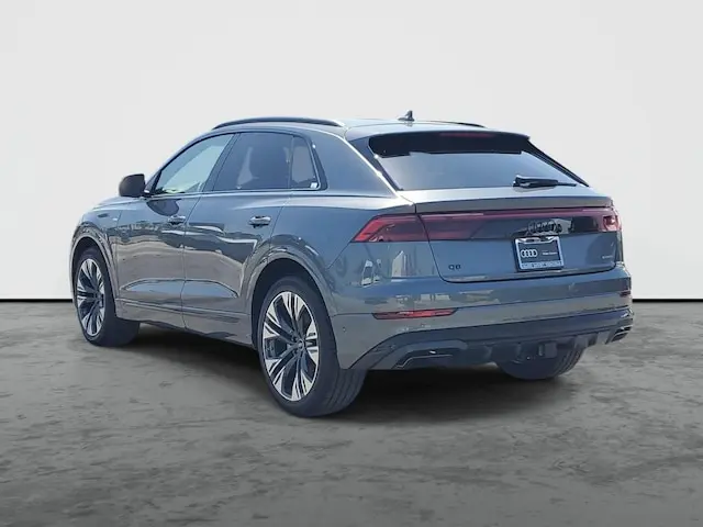 2026 Audi Q8 55 Premium Plus quattro Tiptonic photo 3