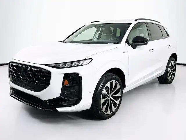 2026 Audi Q3 S line quattro's photo