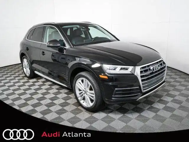 2019 Audi Q5 2.0T quattro S tronic Premium Plus's photo