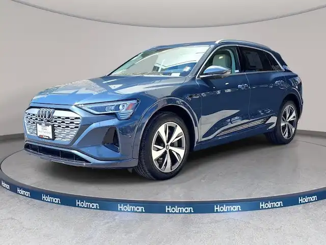 2024 Audi Q8 e-tron 114 kWh Premium Plus quattro 55's photo