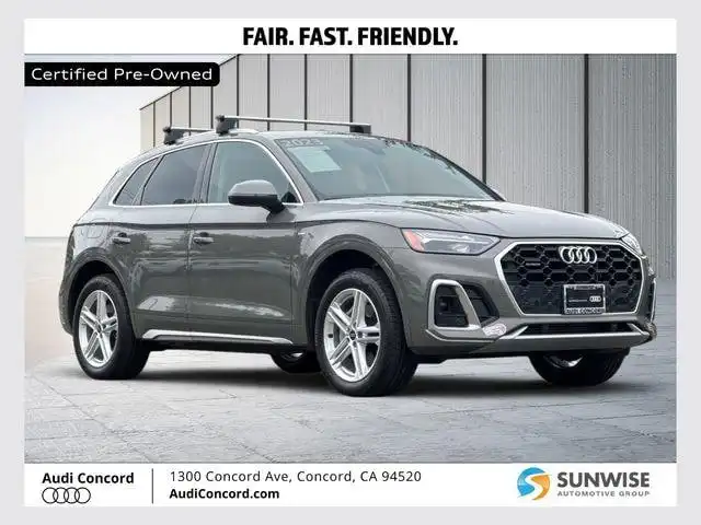 2023 Audi Q5 55 e Premium Plus's photo