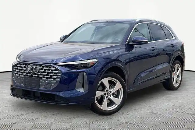 2025 Audi Q5 40 Premium Plus's photo