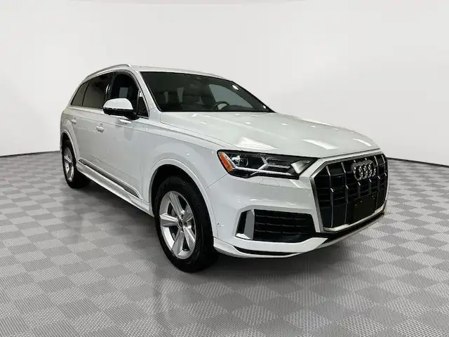 2023 Audi Q7 45 Premium quattro Tiptronic's photo