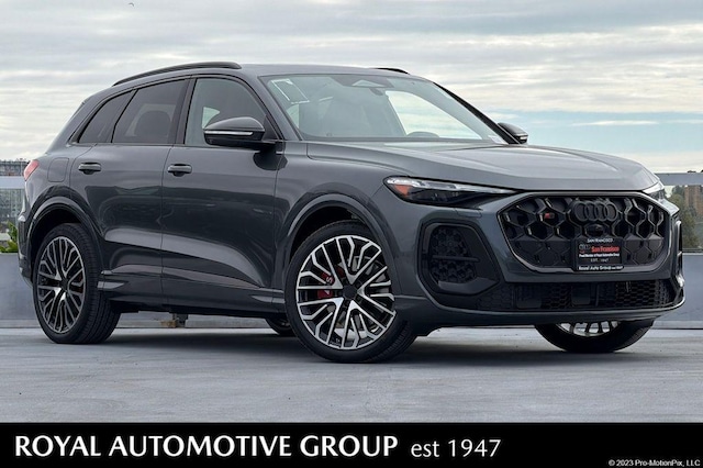2026 Audi SQ5 Prestige quattro's photo