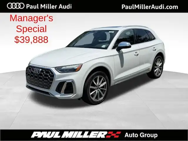 2023 Audi SQ5 Premium Plus's photo