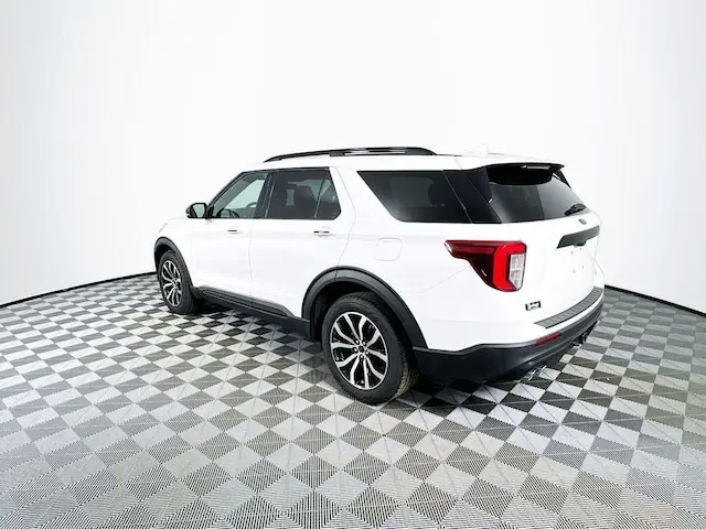 2020 Ford Explorer ST 4WD photo 5