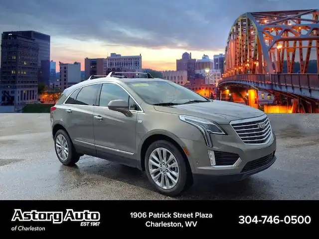 2019 Cadillac XT5 AWD Platinum's photo