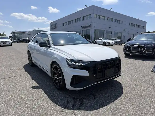 2023 Audi SQ8 Prestige's photo
