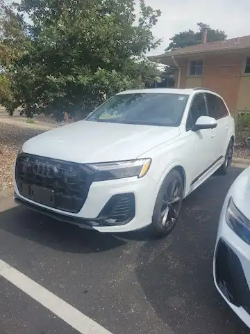 2026 Audi Q7 55 Premium Plus quattro Tiptronic's photo