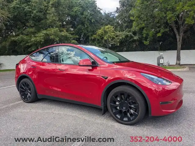 2023 Tesla Model Y Long Range Dual Motor All-Wheel Drive's photo