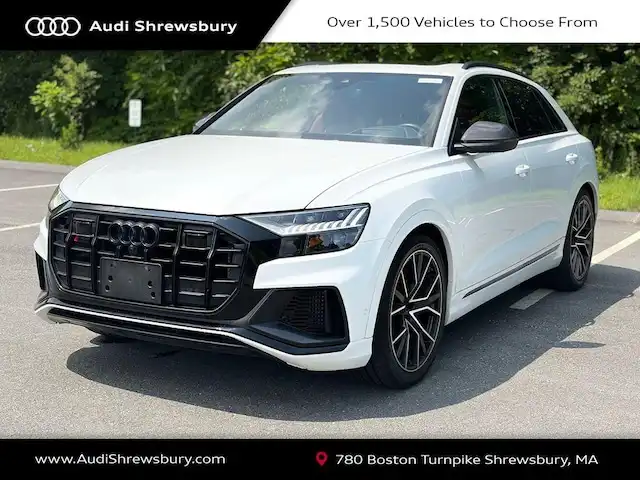 2022 Audi SQ8 Prestige's photo