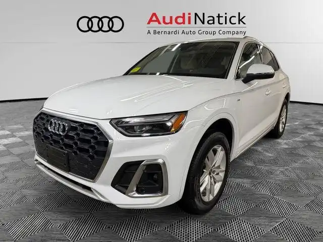 2023 Audi Q5 45 Premium's photo