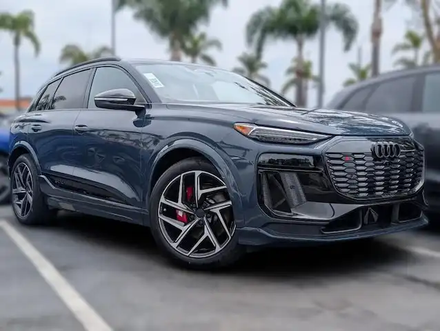 2027 Audi SQ6 e-tron Premium Plus quattro's photo