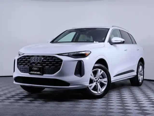 2025 Audi Q5 40 Premium's photo