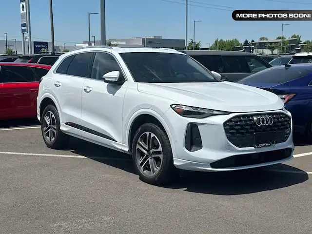 2025 Audi Q5 40 Premium's photo