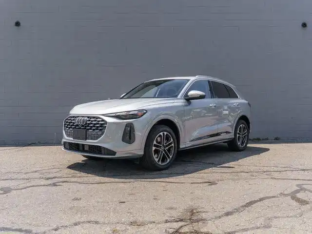 2025 Audi Q5 40 Premium's photo