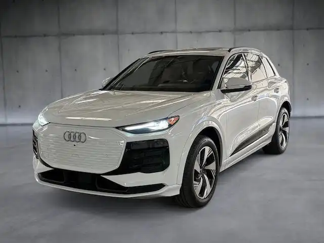 2025 Audi Q6 e-tron Premium quattro's photo