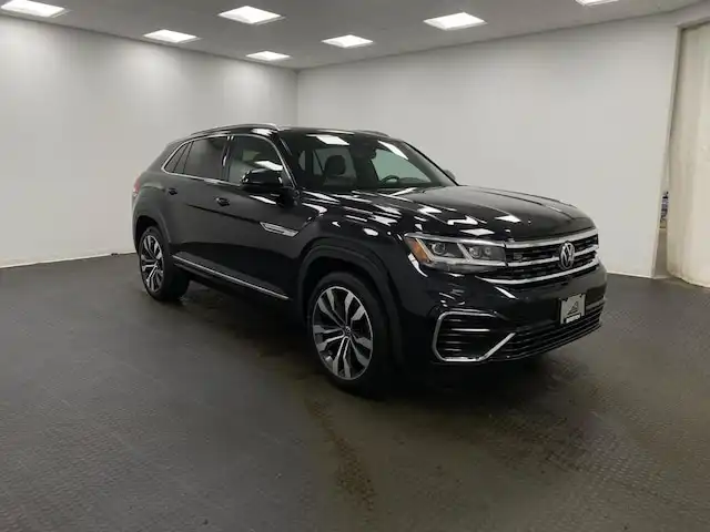 2021 Volkswagen Atlas Cross Sport 3.6L V6 SEL Premium R-Line 4Motion's photo