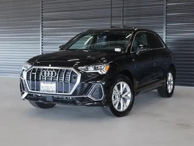 2025 Audi Q3 45 TFSI S Line Premium quattro's photo