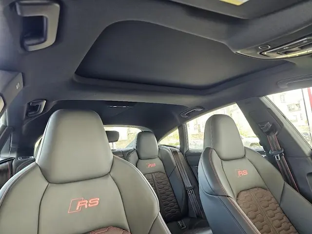 2026 Audi RS7 Performance photo 3