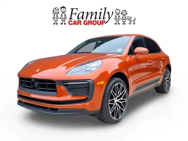 2024 Porsche Macan T's photo