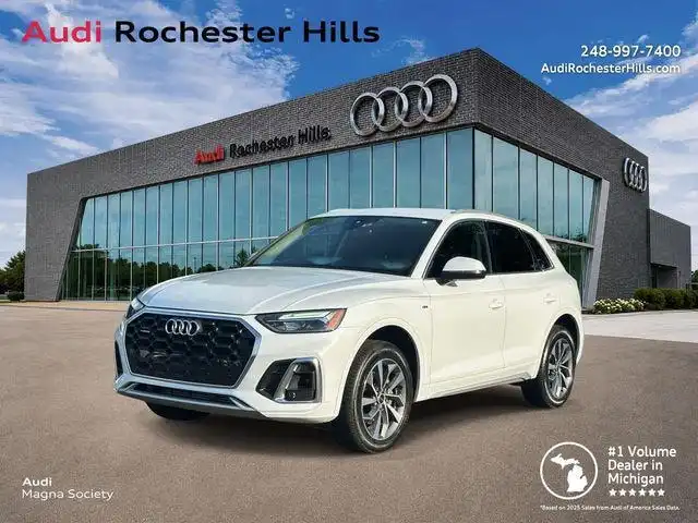 2023 Audi Q5 45 Premium's photo
