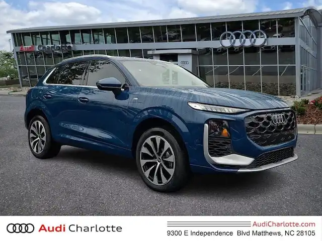 2026 Audi Q3 S line quattro's photo