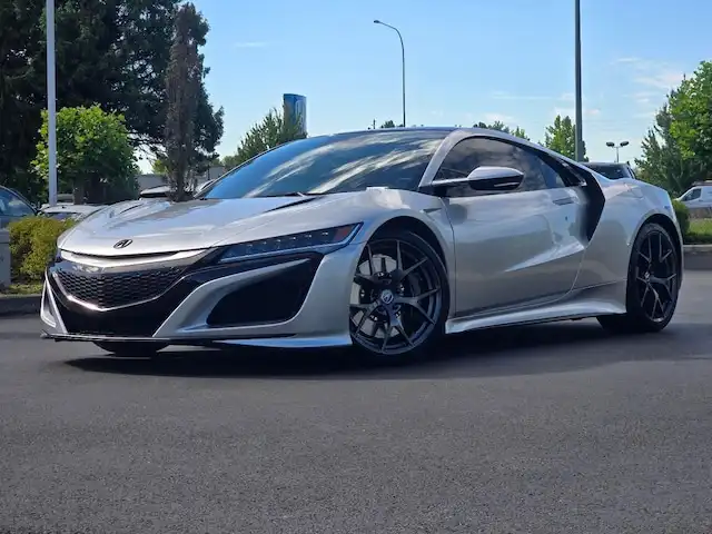 2017 Acura NSX Sport Hybrid SH-AWD's photo