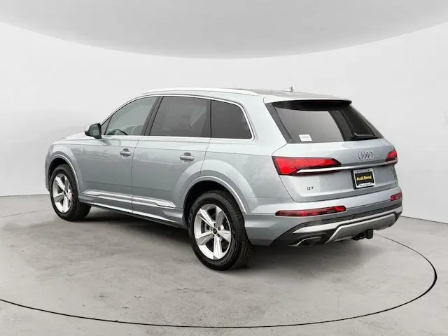2026 Audi Q7 55 Premium quattro Tiptronic photo 5