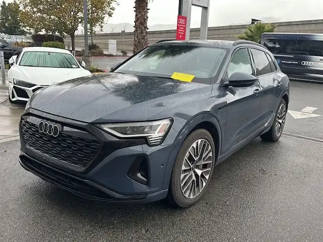 2024 Audi Q8 e-tron 114 kWh Prestige quattro 55's photo