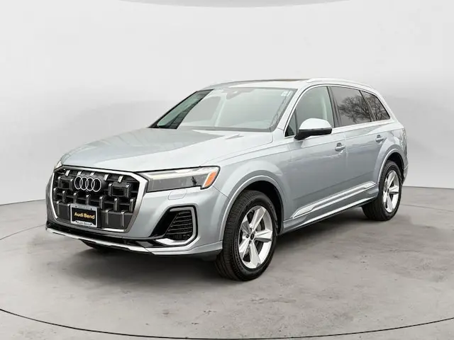 2026 Audi Q7 55 Premium quattro Tiptronic photo 3