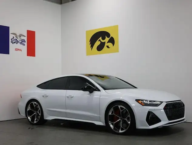 2025 Audi RS7 Performance's photo