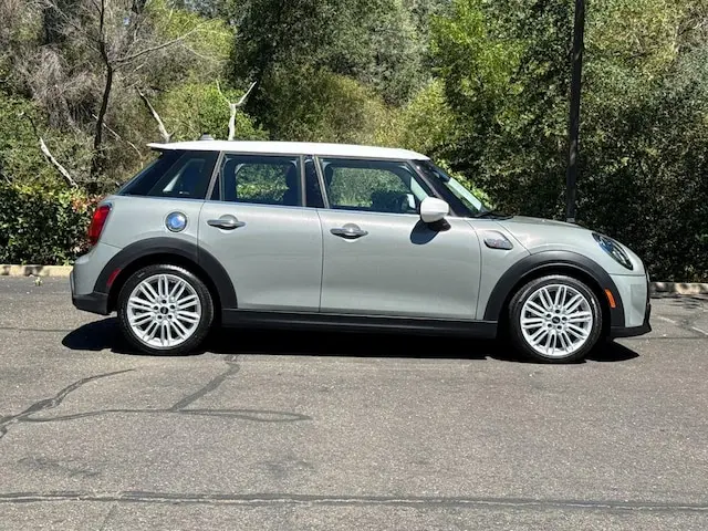2022 MINI Hardtop Cooper S photo 4