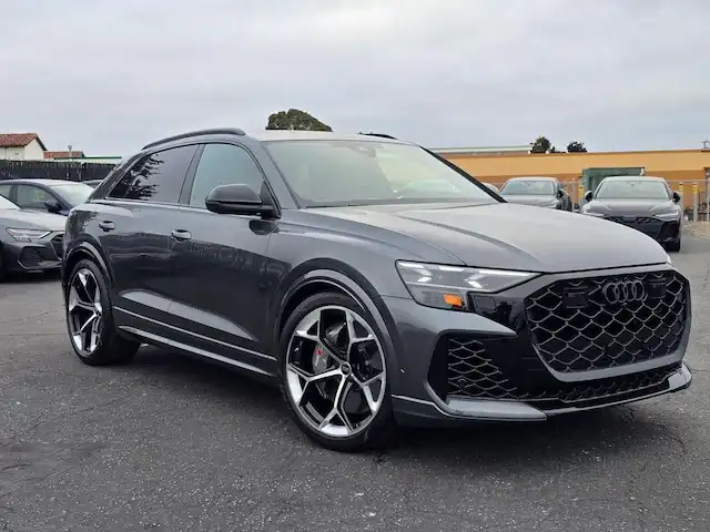 2026 Audi RS Q8 Base's photo