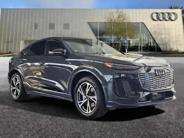 2027 Audi Q6 Sportback e-tron Premium Plus quattro's photo