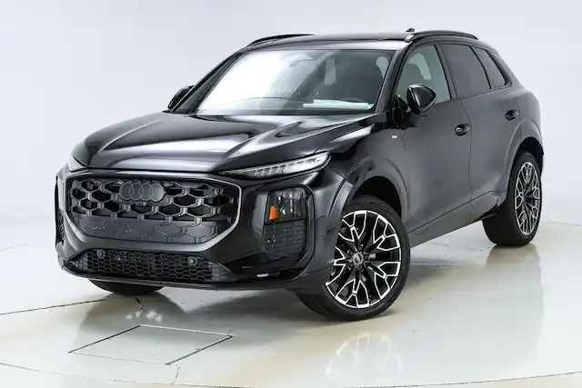 2026 Audi Q3 S line quattro's photo